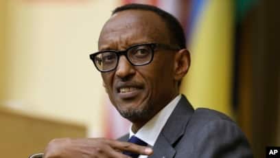 Perezida Kagame yahaye gasopo abajya kuramya ubukene, igihugu gishaka ubukire