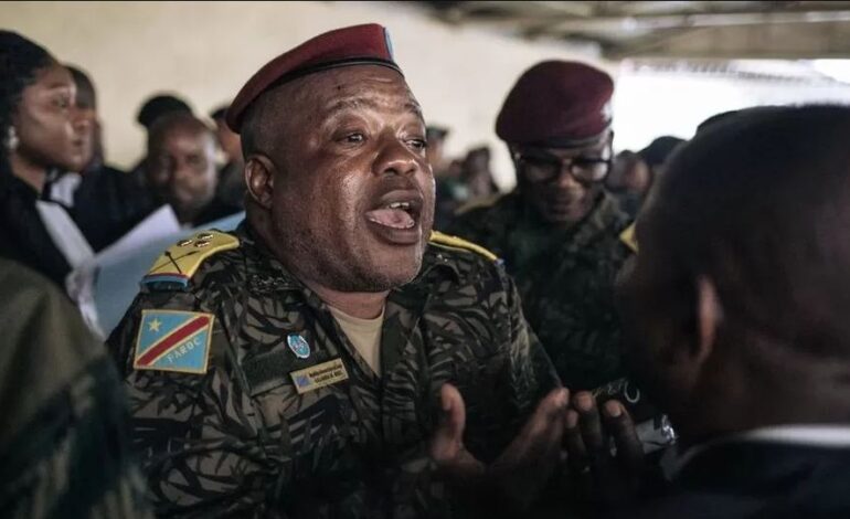 DR Congo: Colonel Mike Mikombe Yakatiwe Urwo Gupfa Nyuma y’Ubwicanyi Bwakorewe Abamaganaga Loni